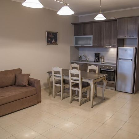 Aperanto House Paralia Loutsas エクステリア 写真